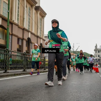 Runner Photo 8587342