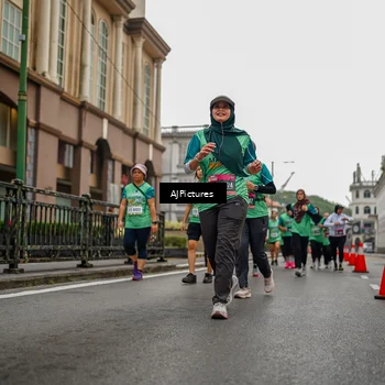 Runner Photo 8587345