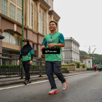 Runner Photo 8587376