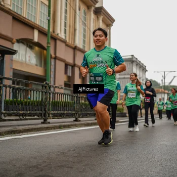 Runner Photo 8587417