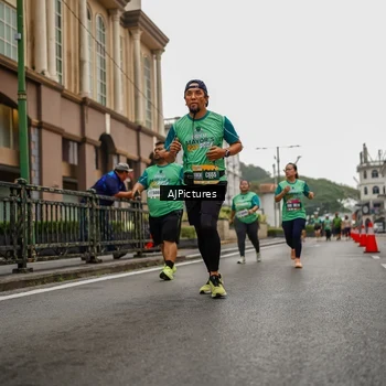 Runner Photo 8587663