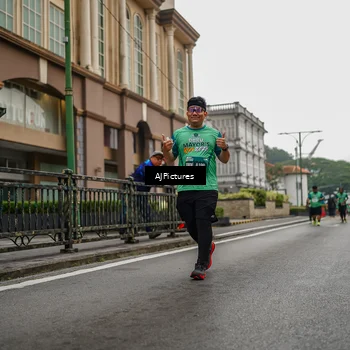 Runner Photo 8587691
