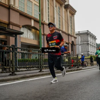 Runner Photo 8587750