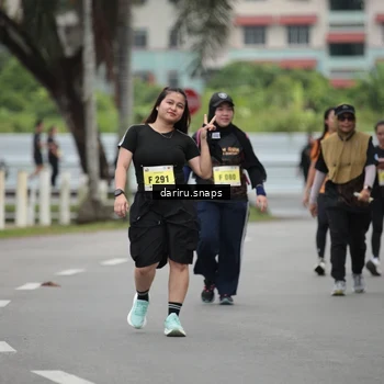 Runner Photo 8587769