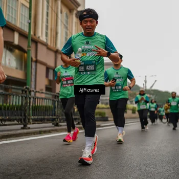 Runner Photo 8587785