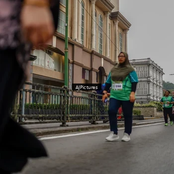Runner Photo 8587791