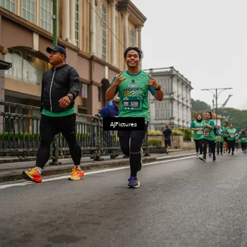 Runner Photo 8587823