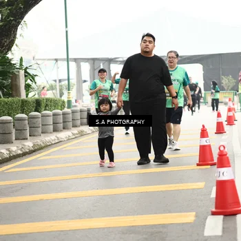 Runner Photo 8587872