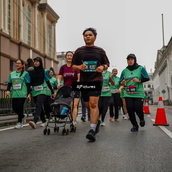 Runner Photo 8587873