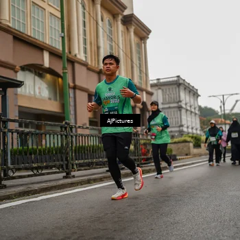 Runner Photo 8587912