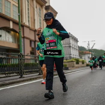 Runner Photo 8587926