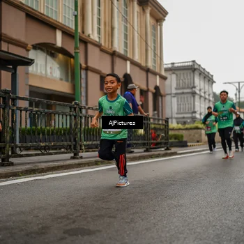 Runner Photo 8587930