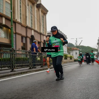 Runner Photo 8587958