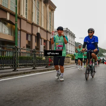 Runner Photo 8587986