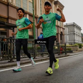 Runner Photo 8588001