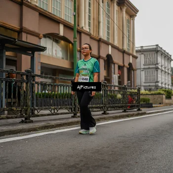 Runner Photo 8588016