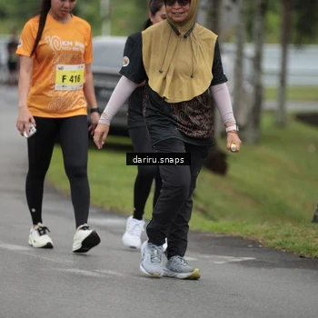 Runner Photo 8588032