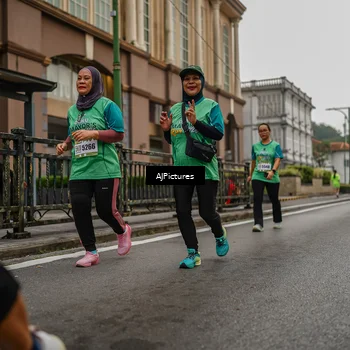 Runner Photo 8588063