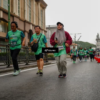 Runner Photo 8588076