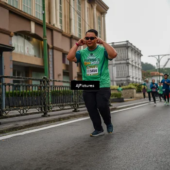 Runner Photo 8588105