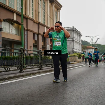 Runner Photo 8588107