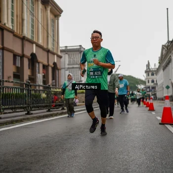 Runner Photo 8588129
