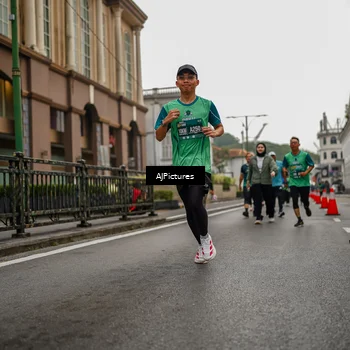 Runner Photo 8588136