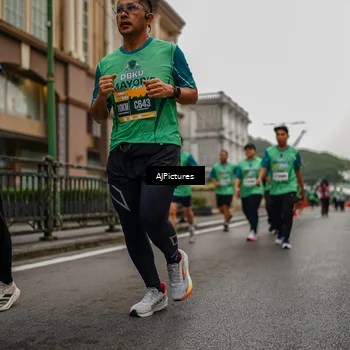 Runner Photo 8588197
