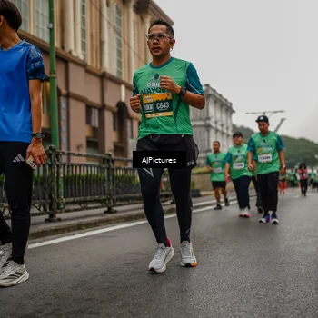 Runner Photo 8588211
