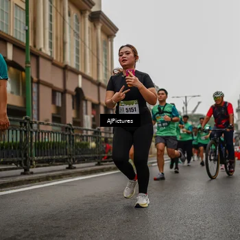 Runner Photo 8588229