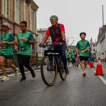 Runner Photo 8588230