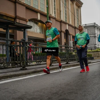 Runner Photo 8588243