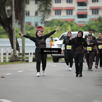 Runner Photo 8588315