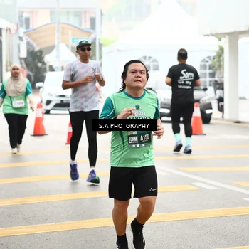 Runner Photo 8588331