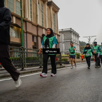 Runner Photo 8588339