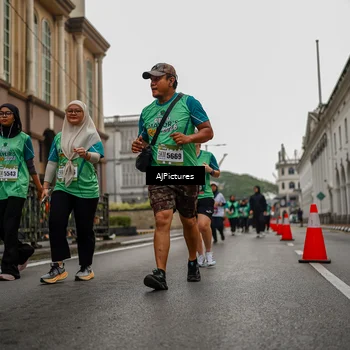 Runner Photo 8588364