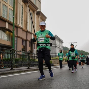 Runner Photo 8588371