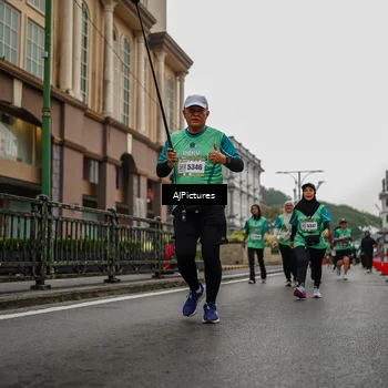 Runner Photo 8588372