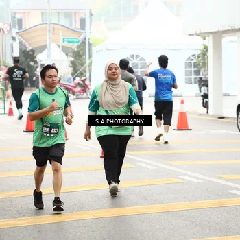Runner Photo 8588391