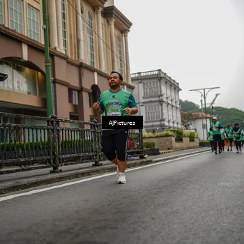 Runner Photo 8588393