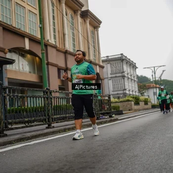 Runner Photo 8588405
