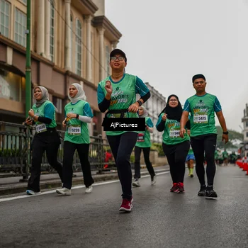 Runner Photo 8588421
