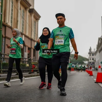 Runner Photo 8588431