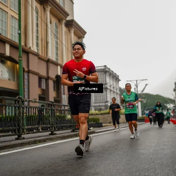 Runner Photo 8588481