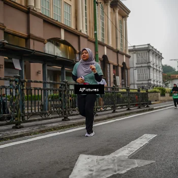 Runner Photo 8588505