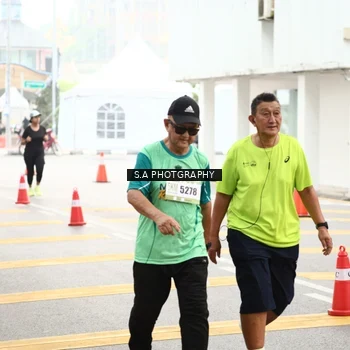 Runner Photo 8588555