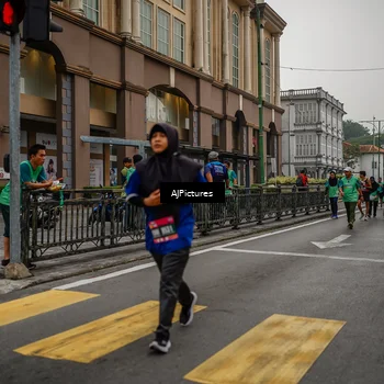 Runner Photo 8588696