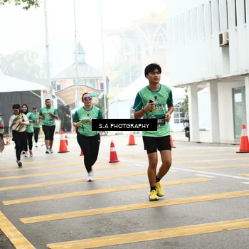 Runner Photo 8589001