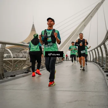 Runner Photo 8589005