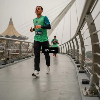 Runner Photo 8589009